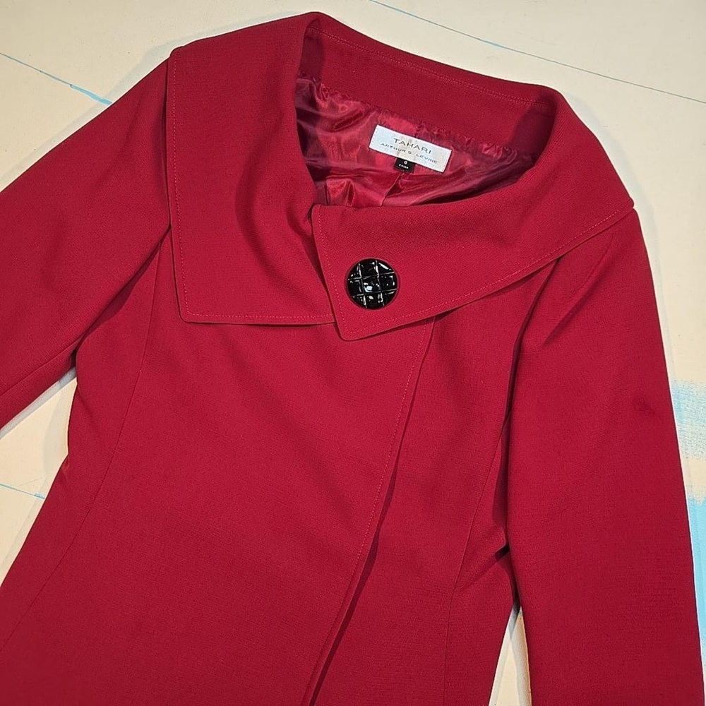 Tahari Scarlet Jacket with Ebony Button